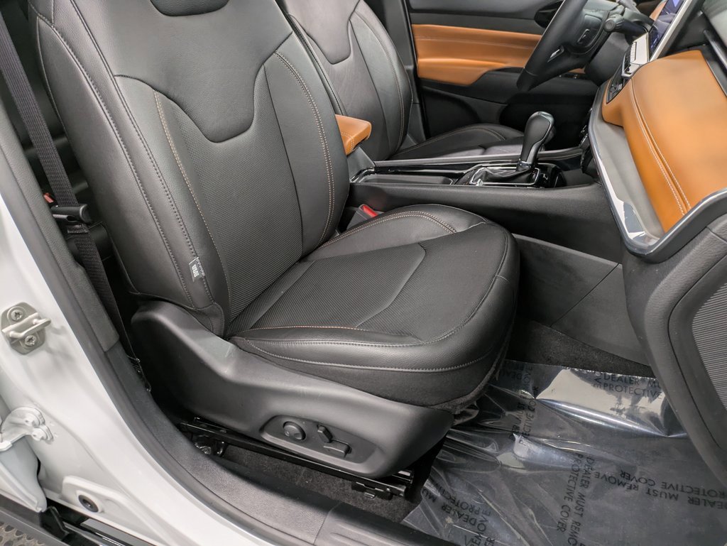 Used 2024 Jeep Compass Limited w/ Elite Group image 28