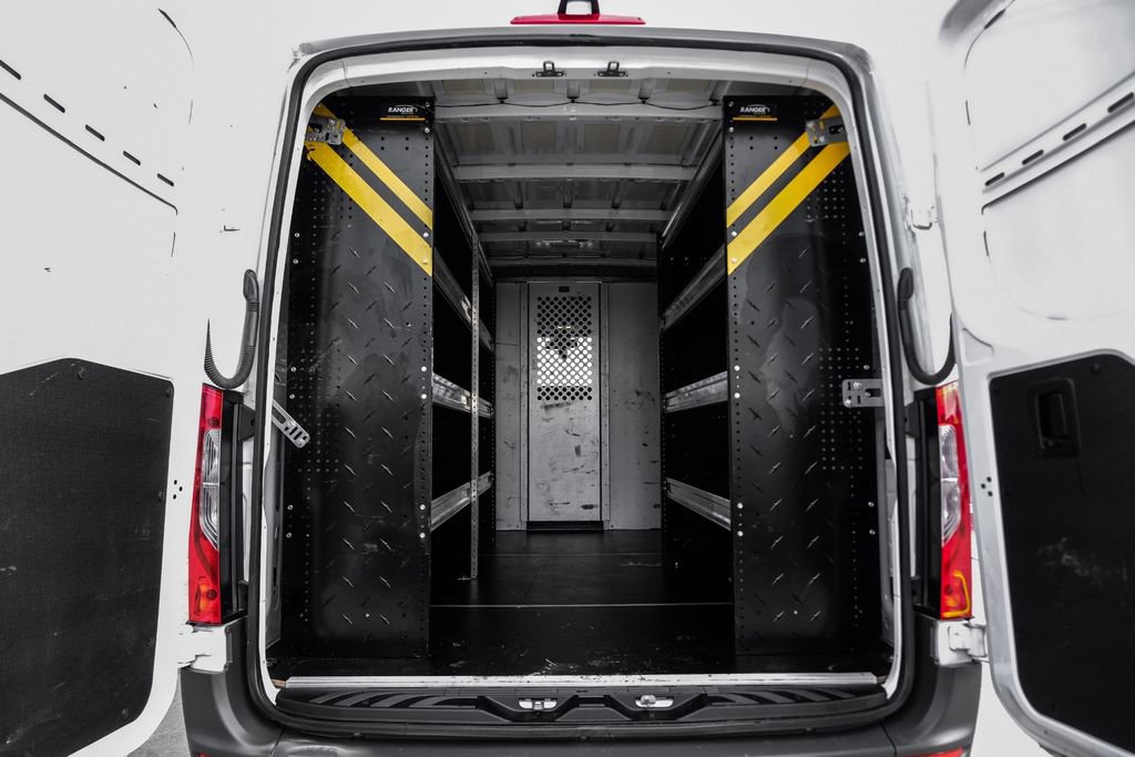 Used 2024 Mercedes-Benz Sprinter 2500 image 44