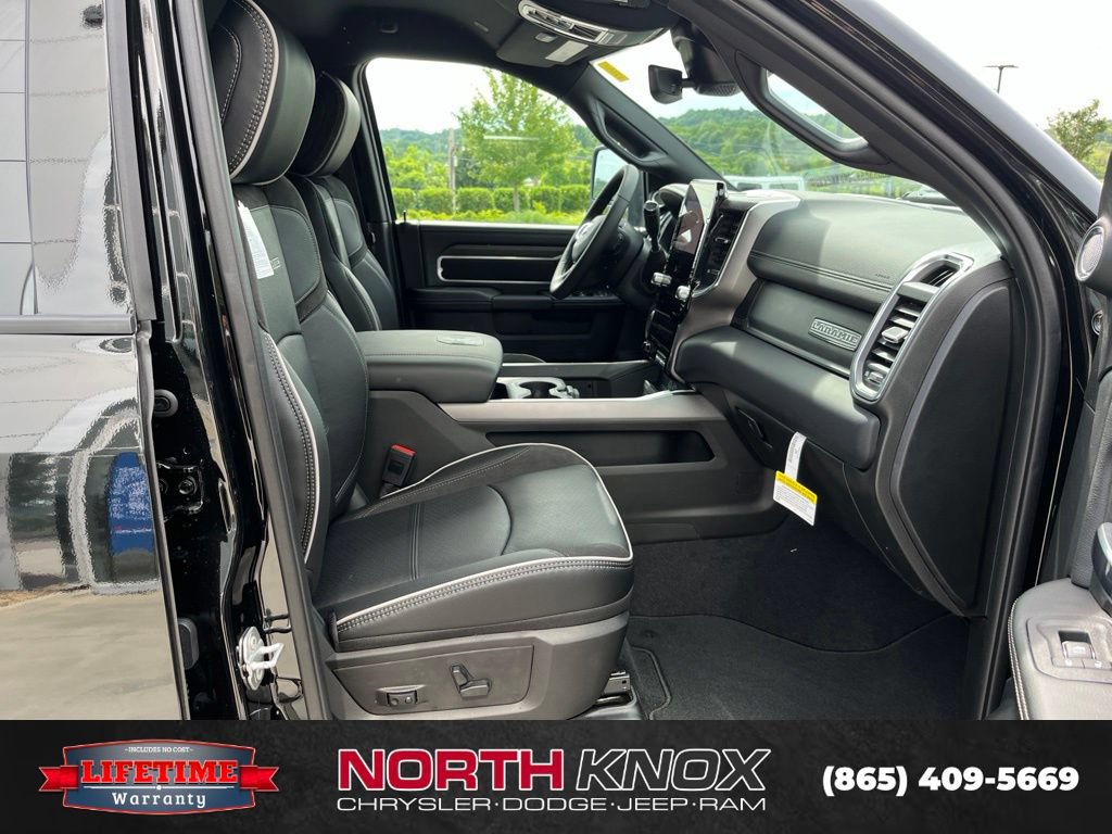 New 2026 RAM 2500 Laramie w/ Night Edition AWD/4WD image 27