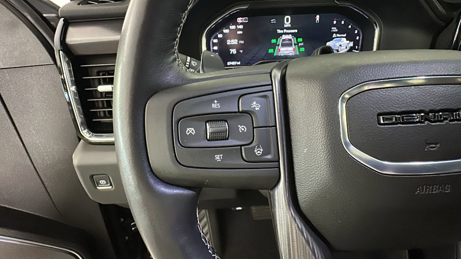 Used 2025 GMC Sierra 1500 Denali Ultimate AWD/4WD image 20