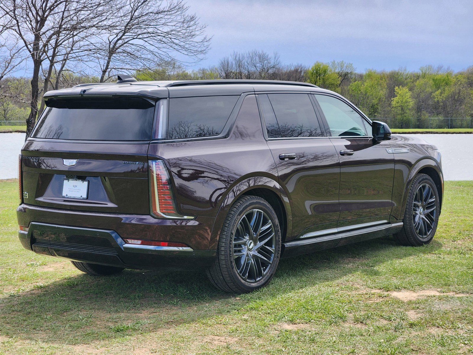 New 2026 Cadillac Escalade IQL Sport 1 AWD/4WD image 4
