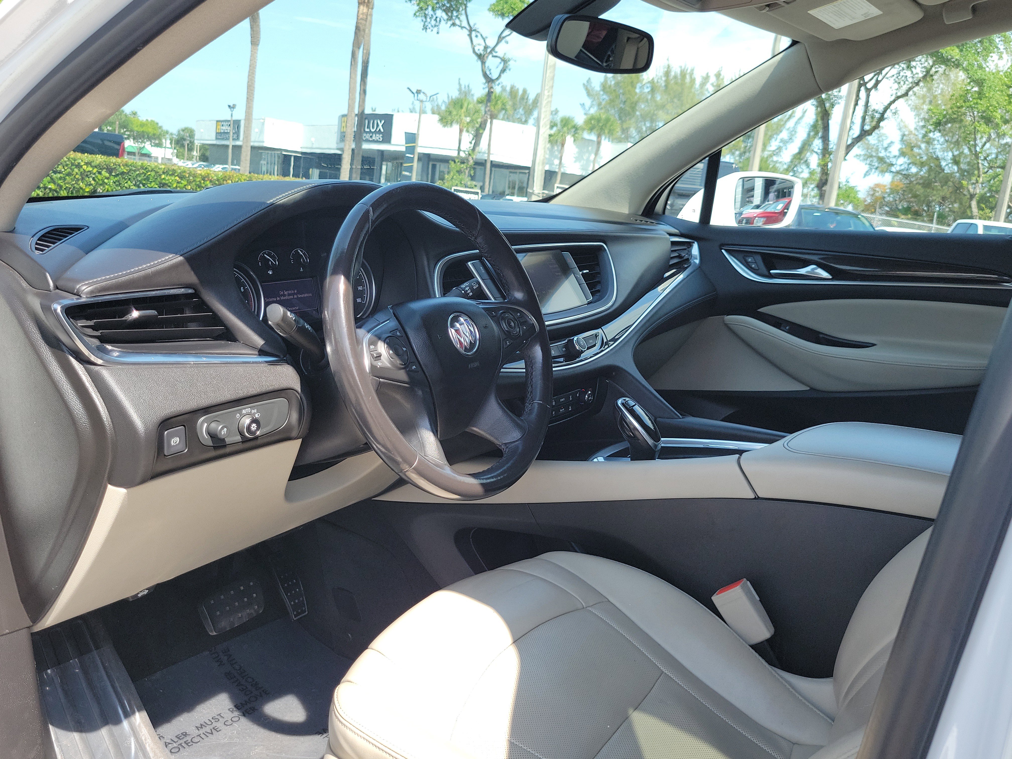 Used 2020 Buick Enclave Essence FWD image 9
