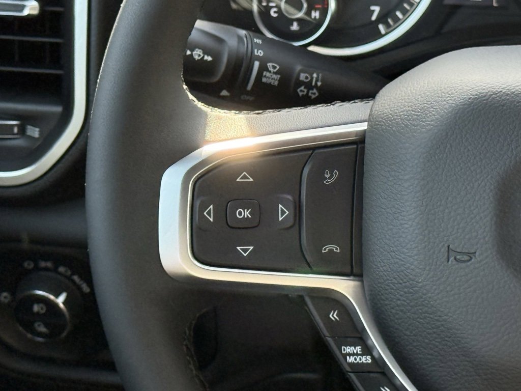 Certified 2025 RAM 1500 Big Horn image 27