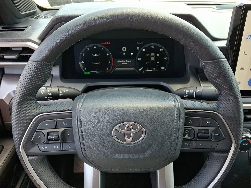 Used 2025 Toyota Tacoma TRD Sport w/ TRD Sport Upgrade Package AWD/4WD image 19