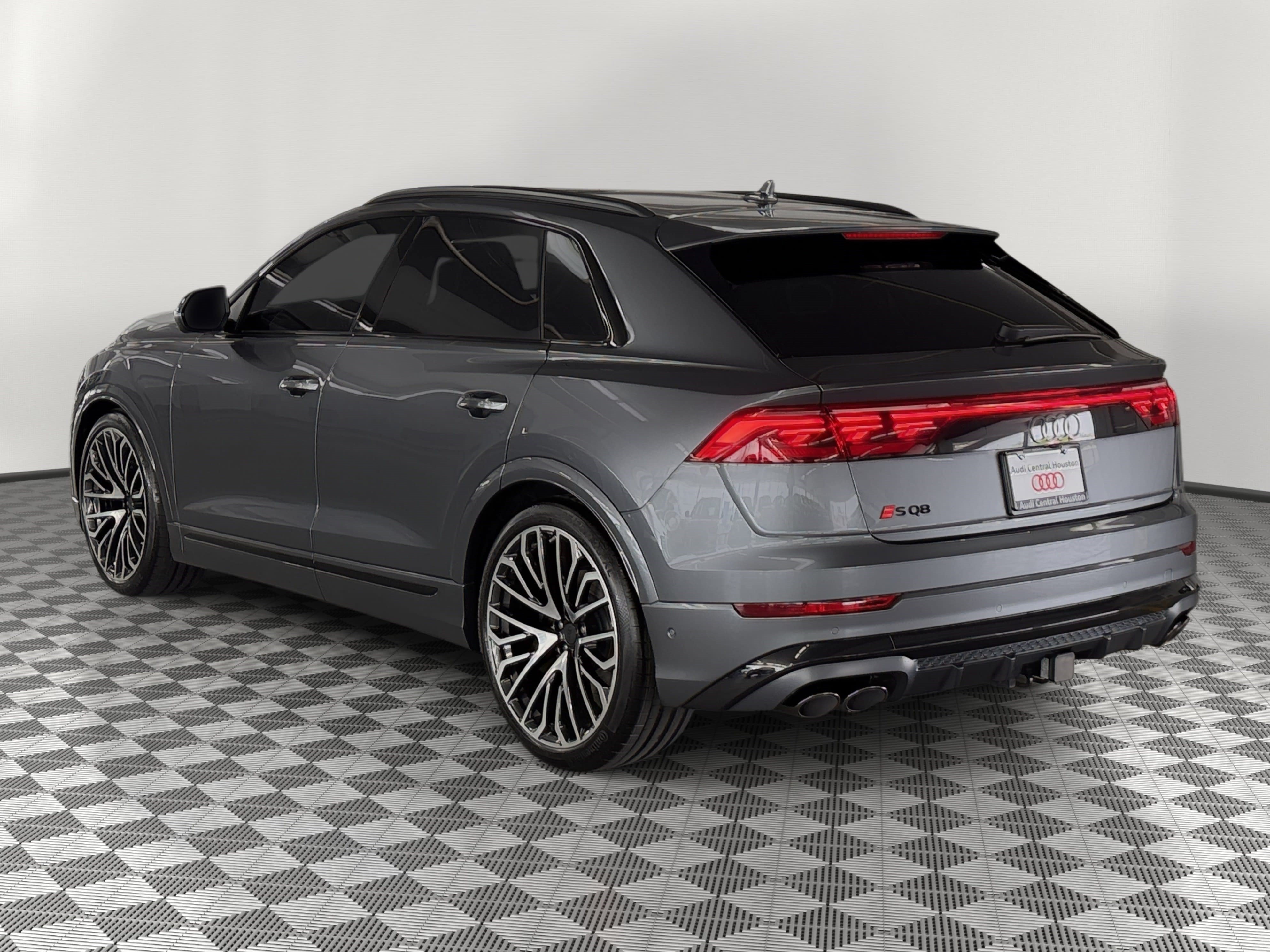 New 2026 Audi SQ8 Prestige AWD/4WD image 3