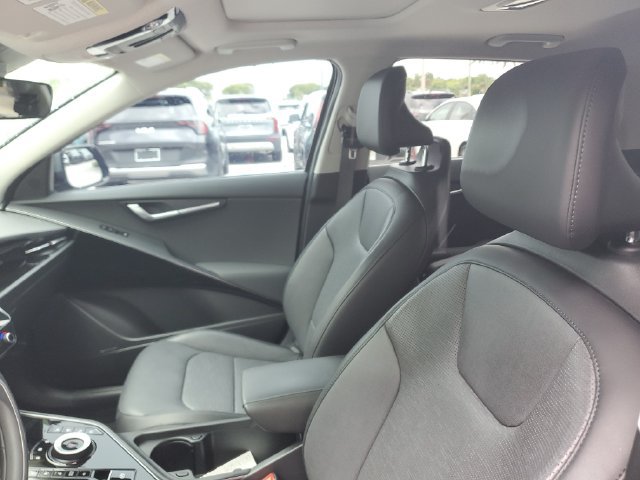Certified 2023 Kia Niro SX Touring FWD image 15