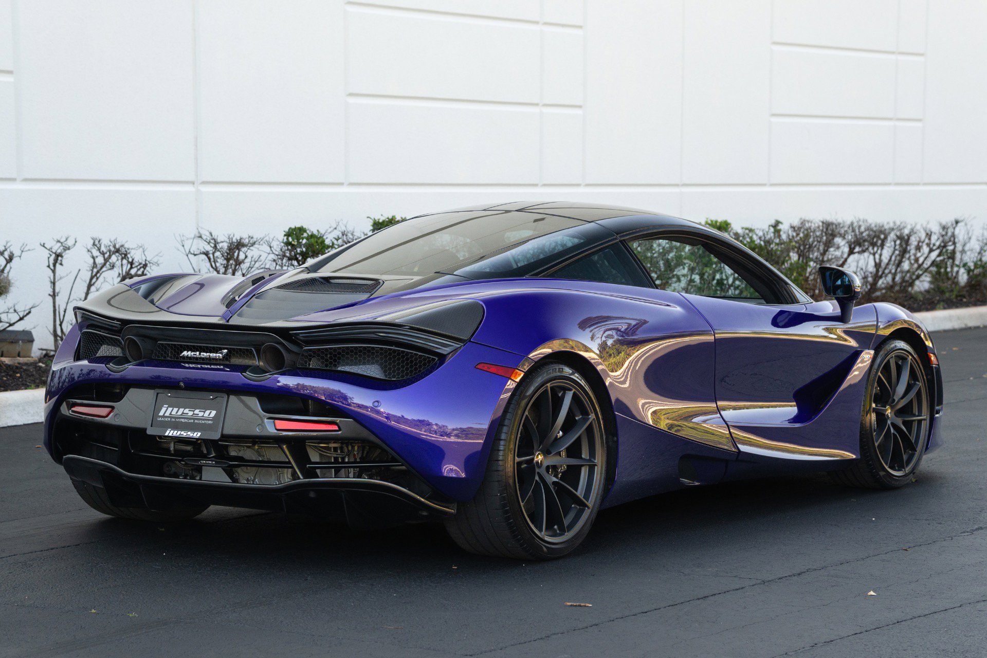 Used 2020 McLaren 720S image 15