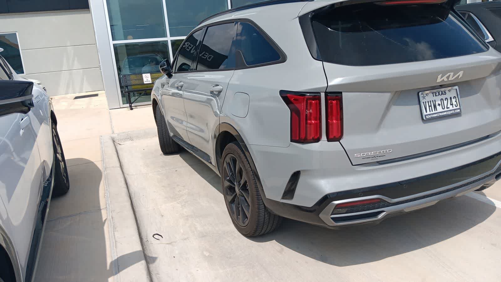 Certified 2023 Kia Sorento SX FWD image 9