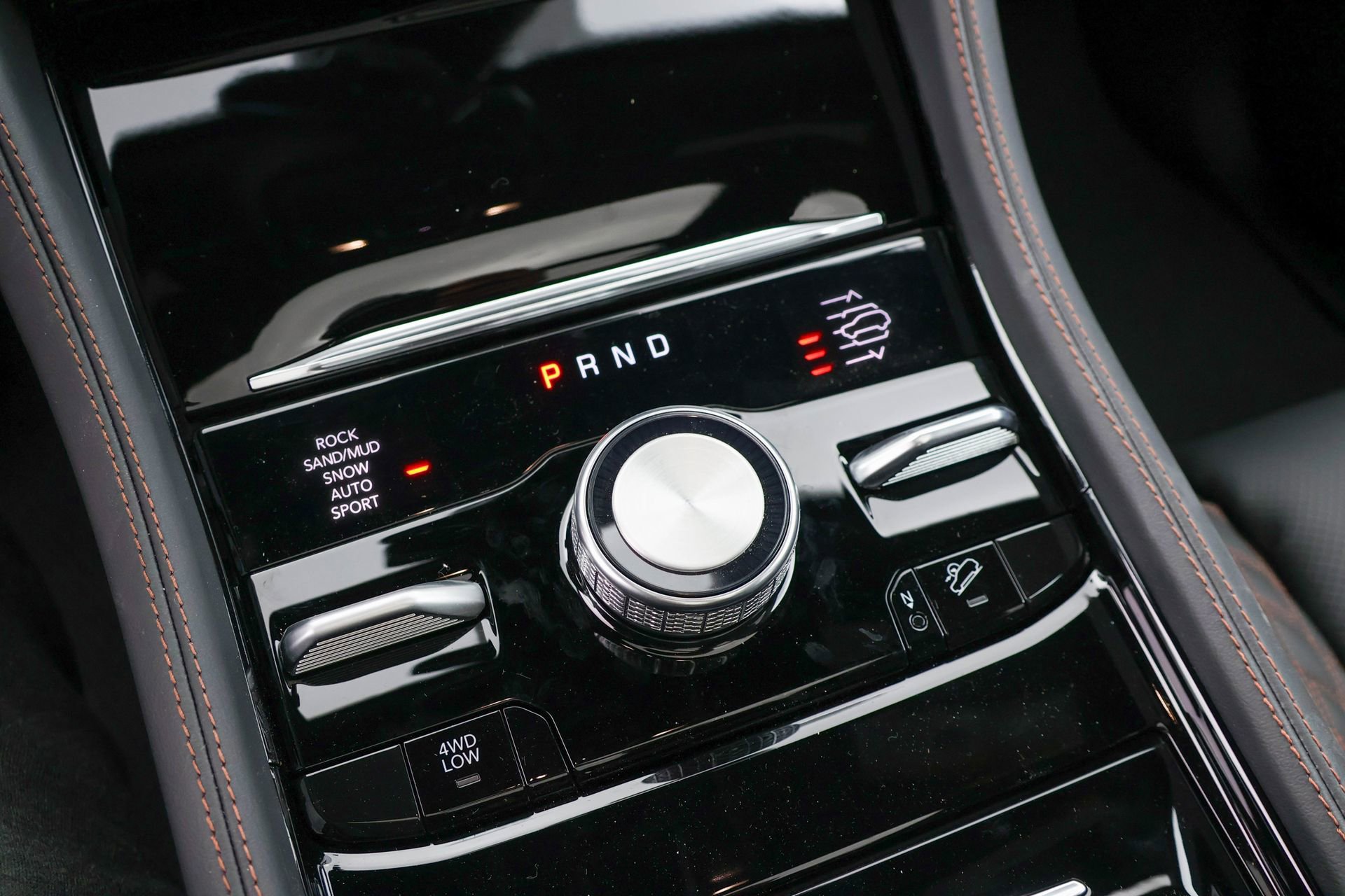 New 2026 Jeep Grand Cherokee Summit w/ Obsidian Package image 26