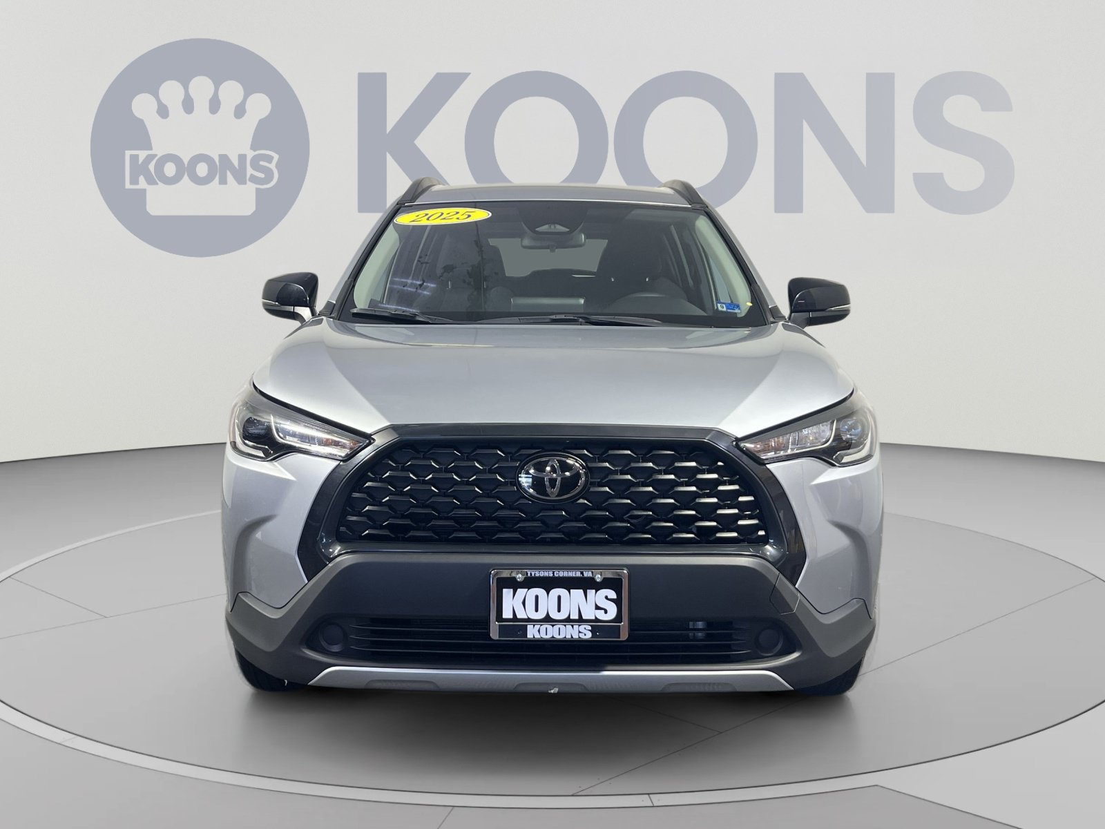 Used 2025 Toyota Corolla Cross LE FWD image 11