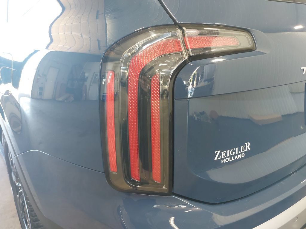 Used 2024 Kia Telluride SX AWD/4WD image 37