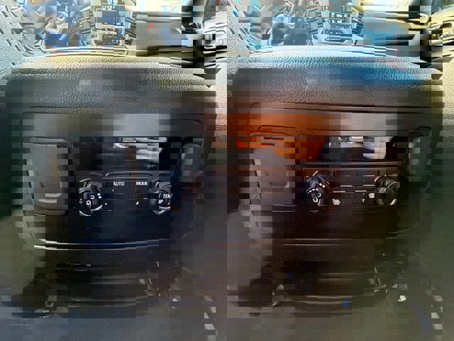 Used 2020 GMC Yukon XL SLT image 23