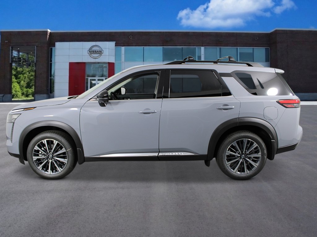 New 2026 Nissan Pathfinder Platinum FWD image 2