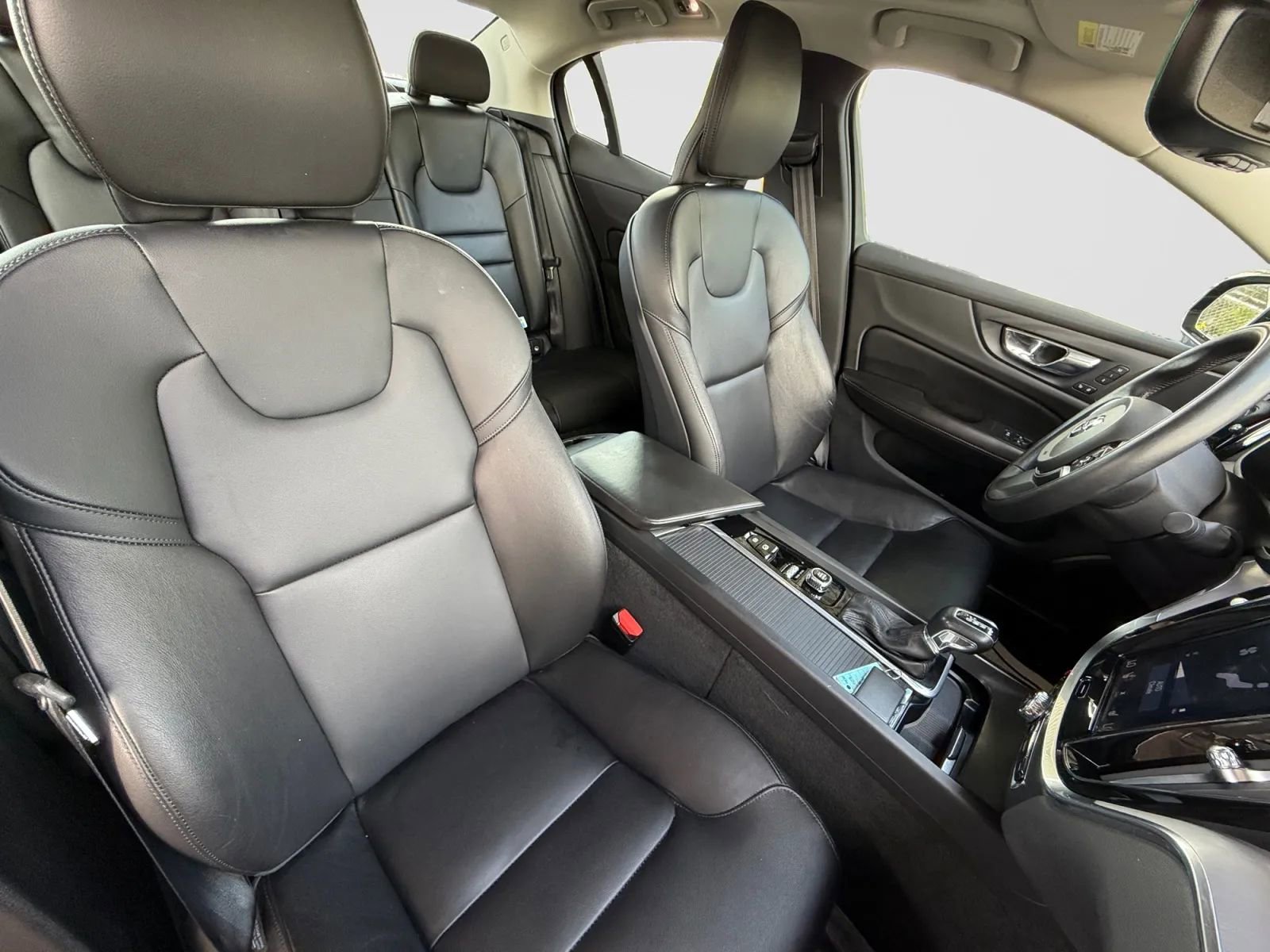 Used 2020 Volvo S60 T5 Momentum w/ Protection Package Premier image 19