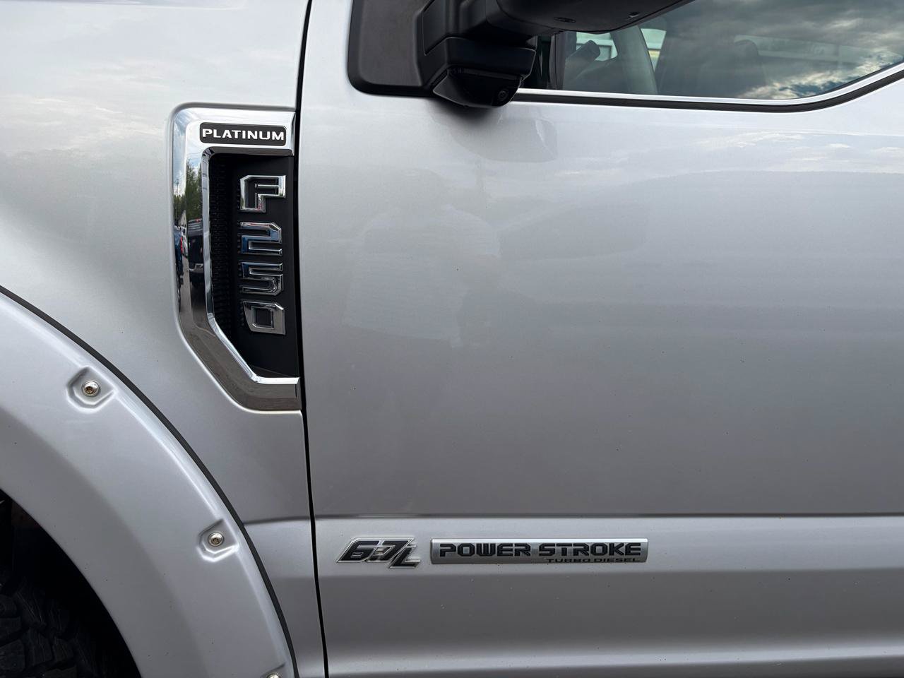 Used 2018 Ford F250 Platinum w/ Platinum Ultimate Package AWD/4WD image 13