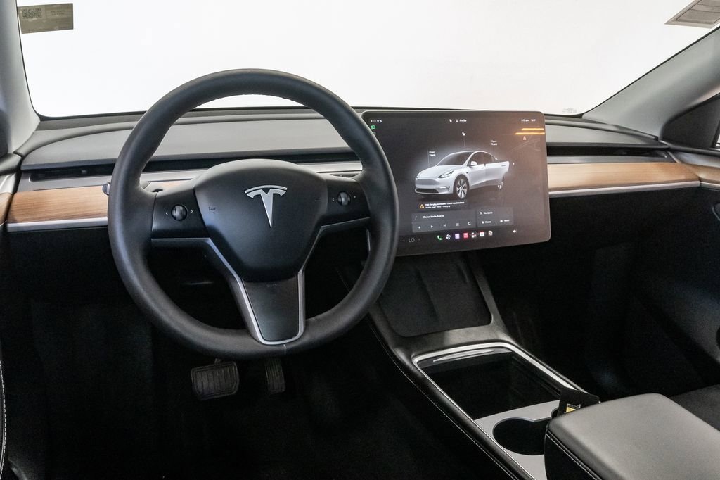 Used 2023 Tesla Model Y Long Range AWD/4WD image 6