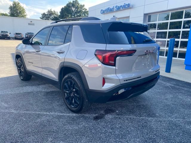 Used 2026 GMC Terrain Elevation w/ Black Edition AWD/4WD image 3