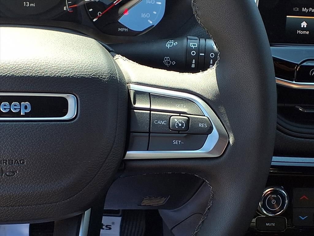 New 2026 Jeep Compass Latitude AWD/4WD image 6