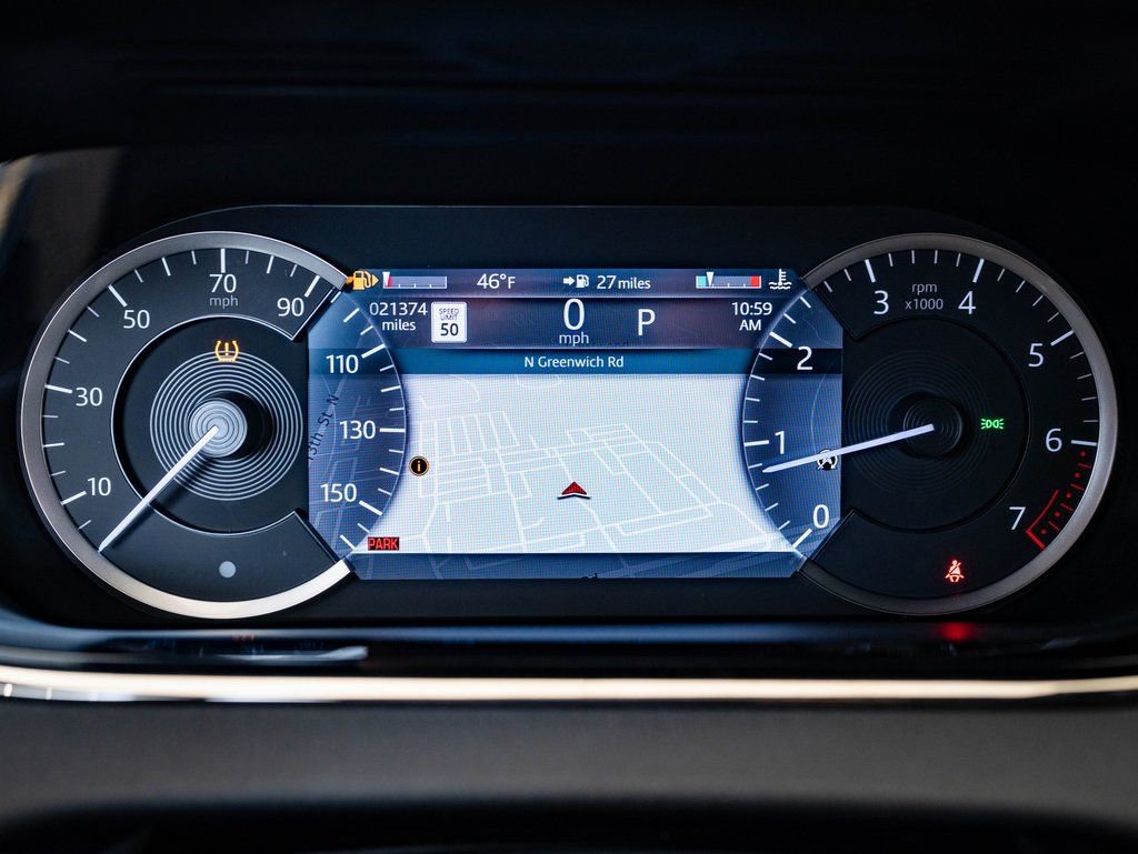 Used 2023 Land Rover Range Rover Evoque R-Dynamic SE image 30