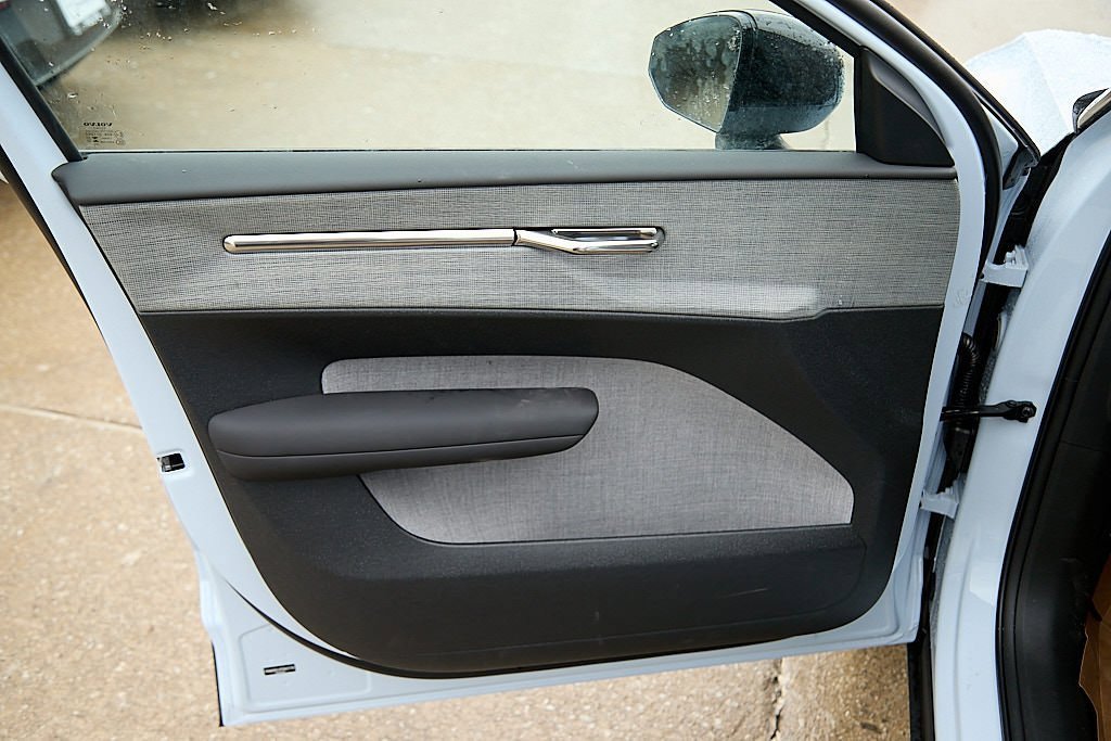 New 2026 Volvo EX30 Ultra image 9