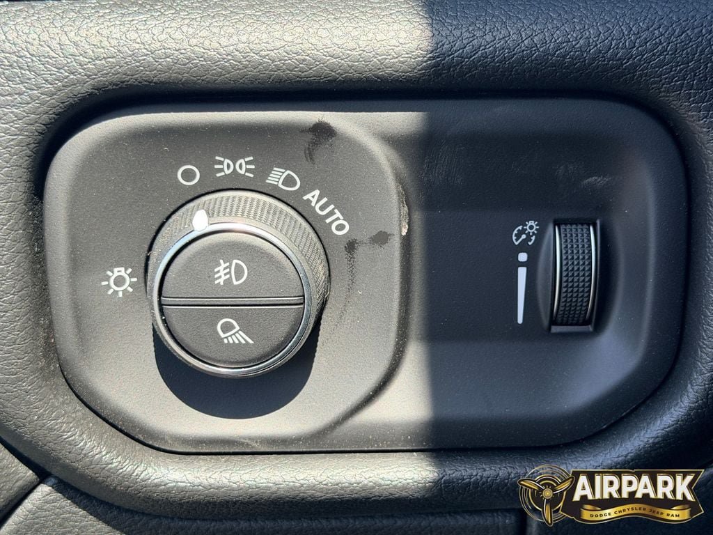 New 2026 RAM 3500 Tradesman AWD/4WD image 19