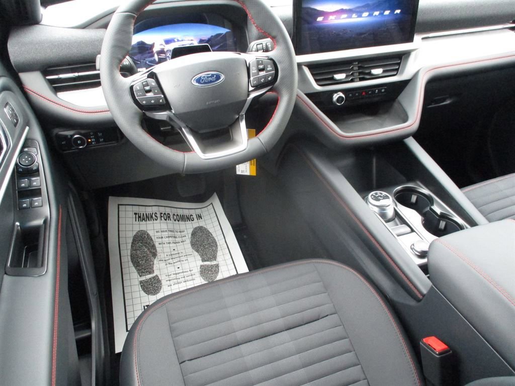 New 2026 Ford Explorer ST-Line w/ ST-Line Street Pack image 6