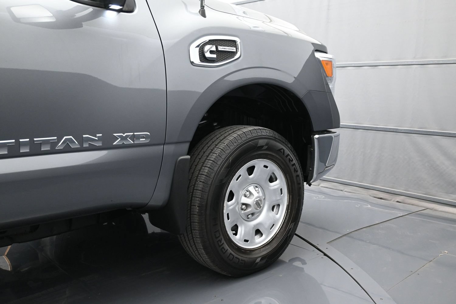 Used 2017 Nissan Titan SV AWD/4WD image 40