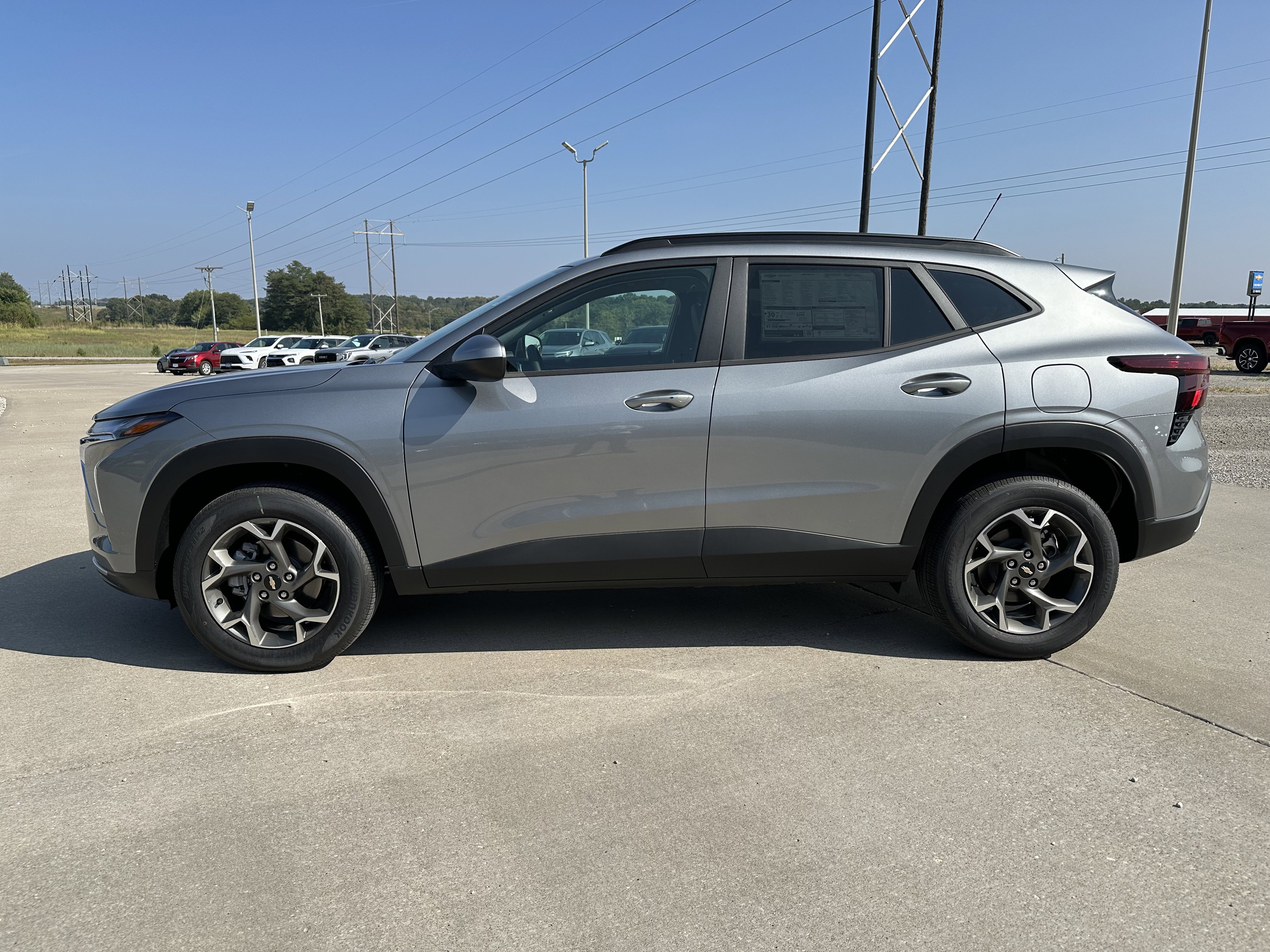 New 2025 Chevrolet Trax LT w/ Driver Confidence Package image 5