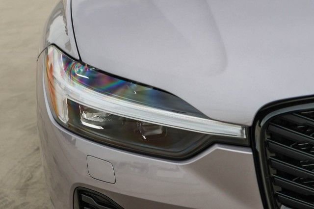 New 2026 Volvo XC60 B5 Plus w/ Climate Package PRO image 16