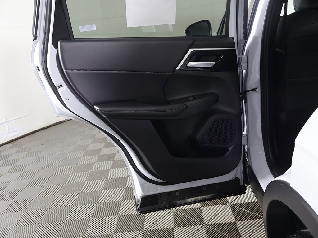 Used 2024 Mitsubishi Outlander SE Black Edition image 26