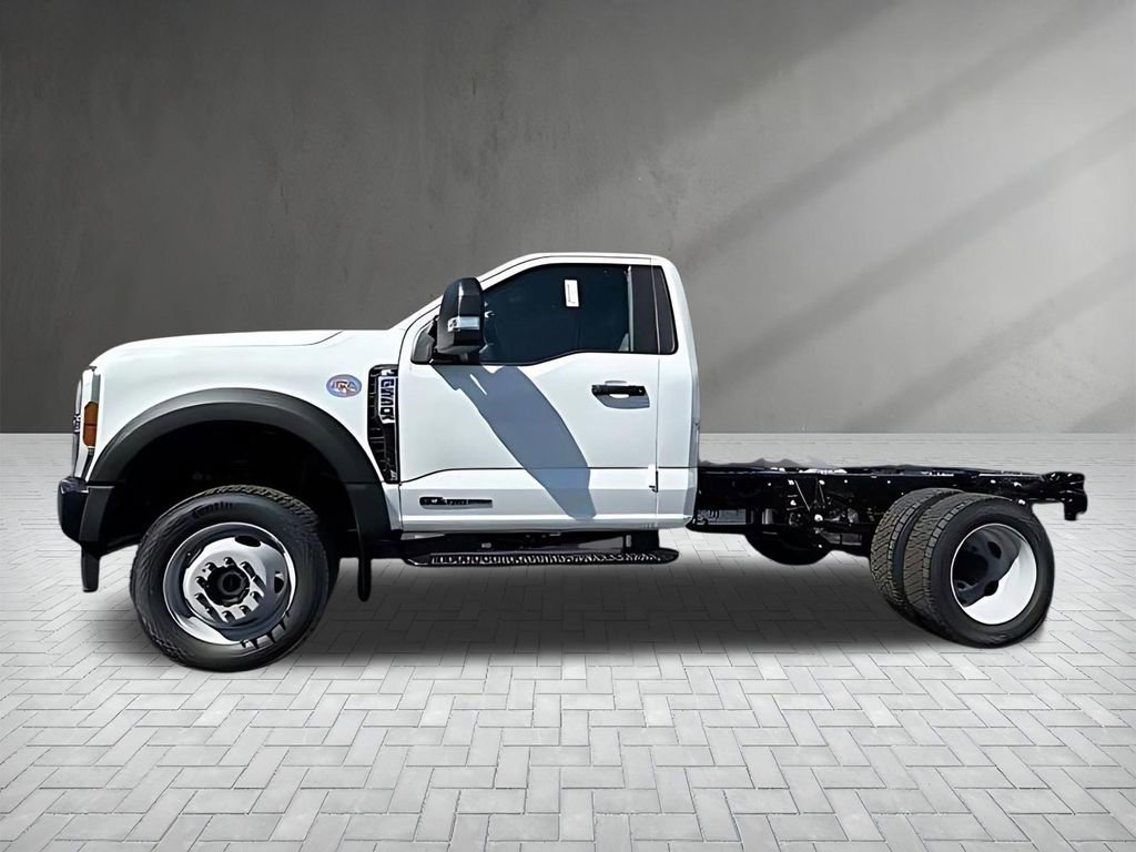 New 2025 Ford F550 XL image 4