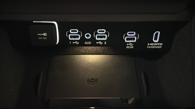 Used 2022 Jeep Grand Wagoneer Series II AWD/4WD image 46
