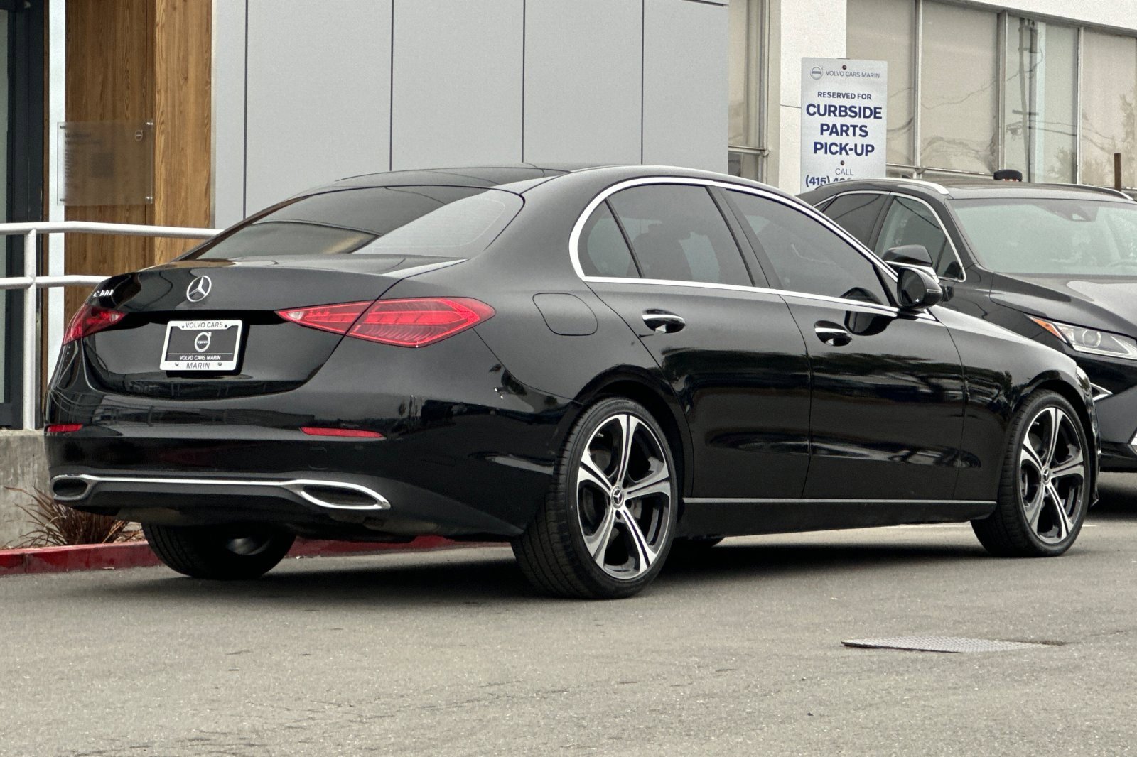 Used 2022 Mercedes-Benz C 300 Sedan image 2
