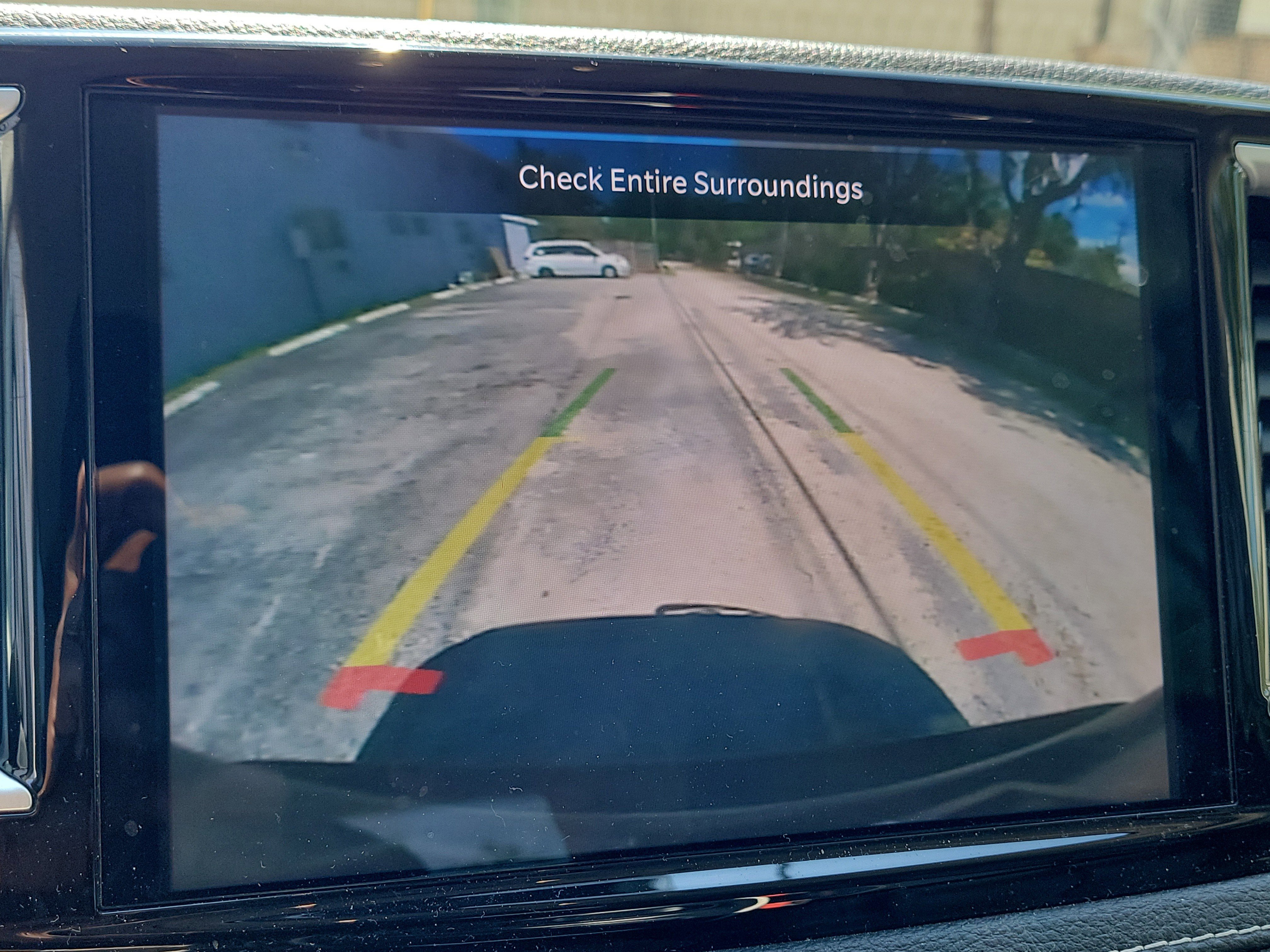 Used 2023 Chrysler Pacifica Touring-L image 27