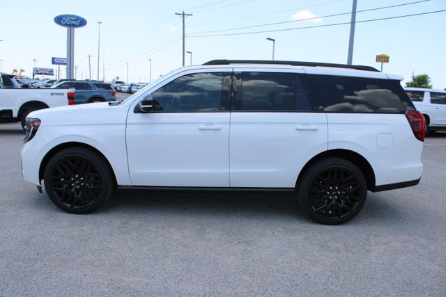 New 2027 Ford Expedition Platinum w/ Stealth Performance Package AWD/4WD image 5