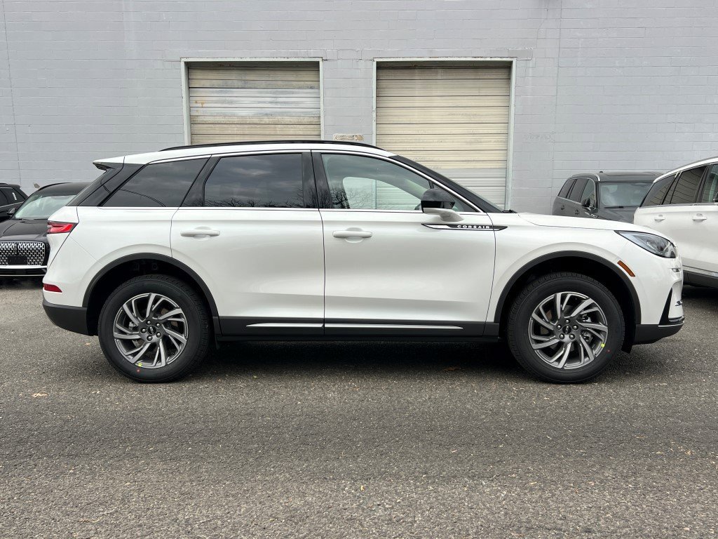 New 2026 Lincoln Corsair Premiere AWD/4WD image 3