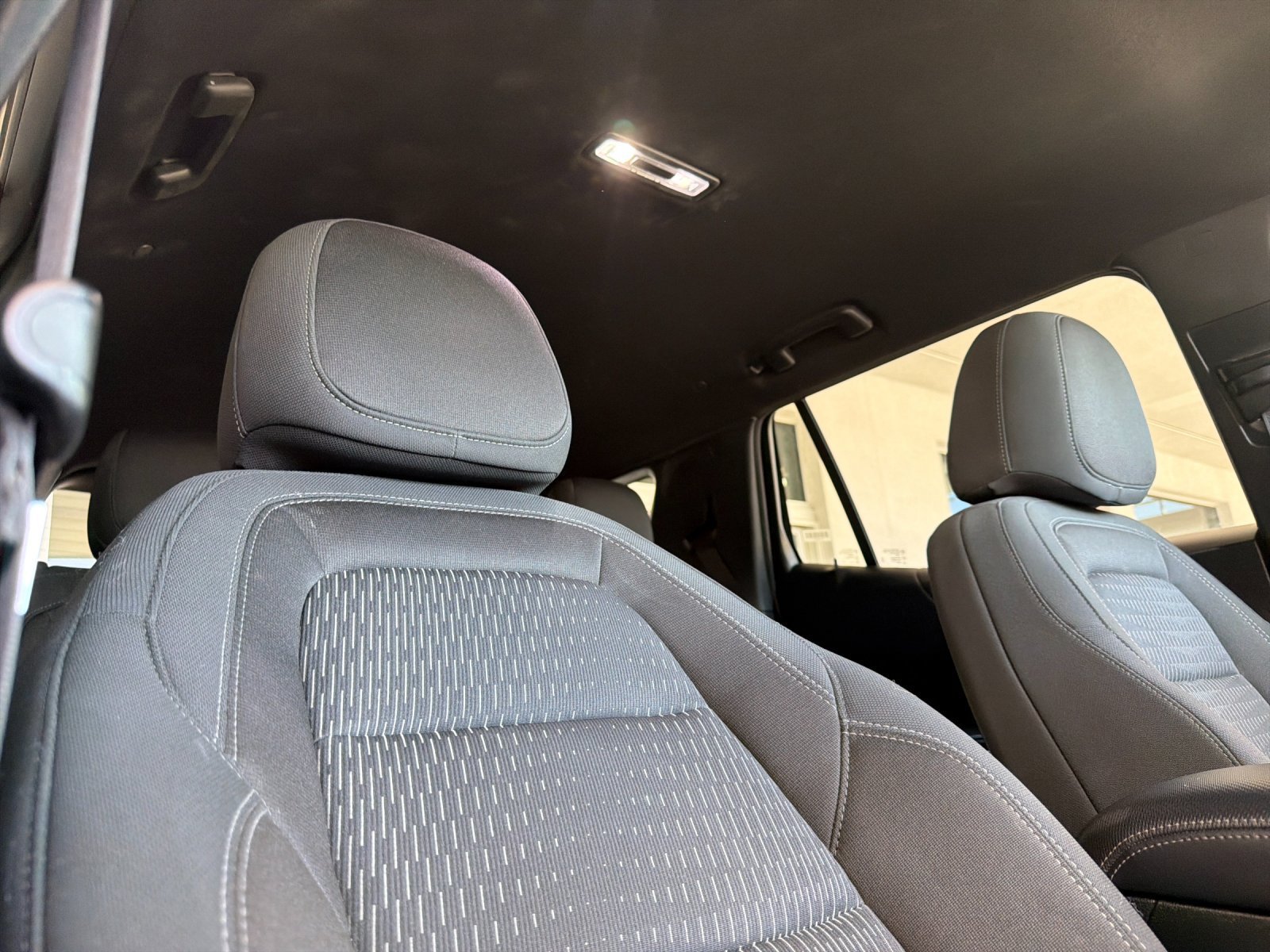 Used 2026 Chevrolet Equinox LT AWD/4WD image 18