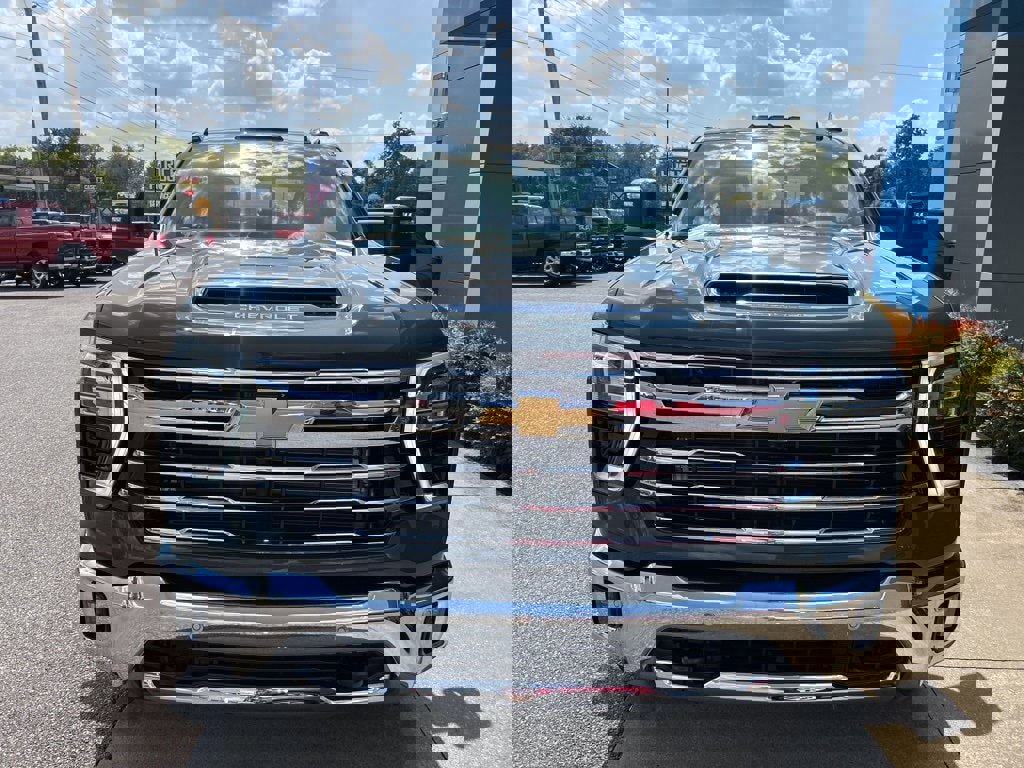 New 2026 Chevrolet Silverado 2500 LTZ w/ LTZ Convenience Package image 3