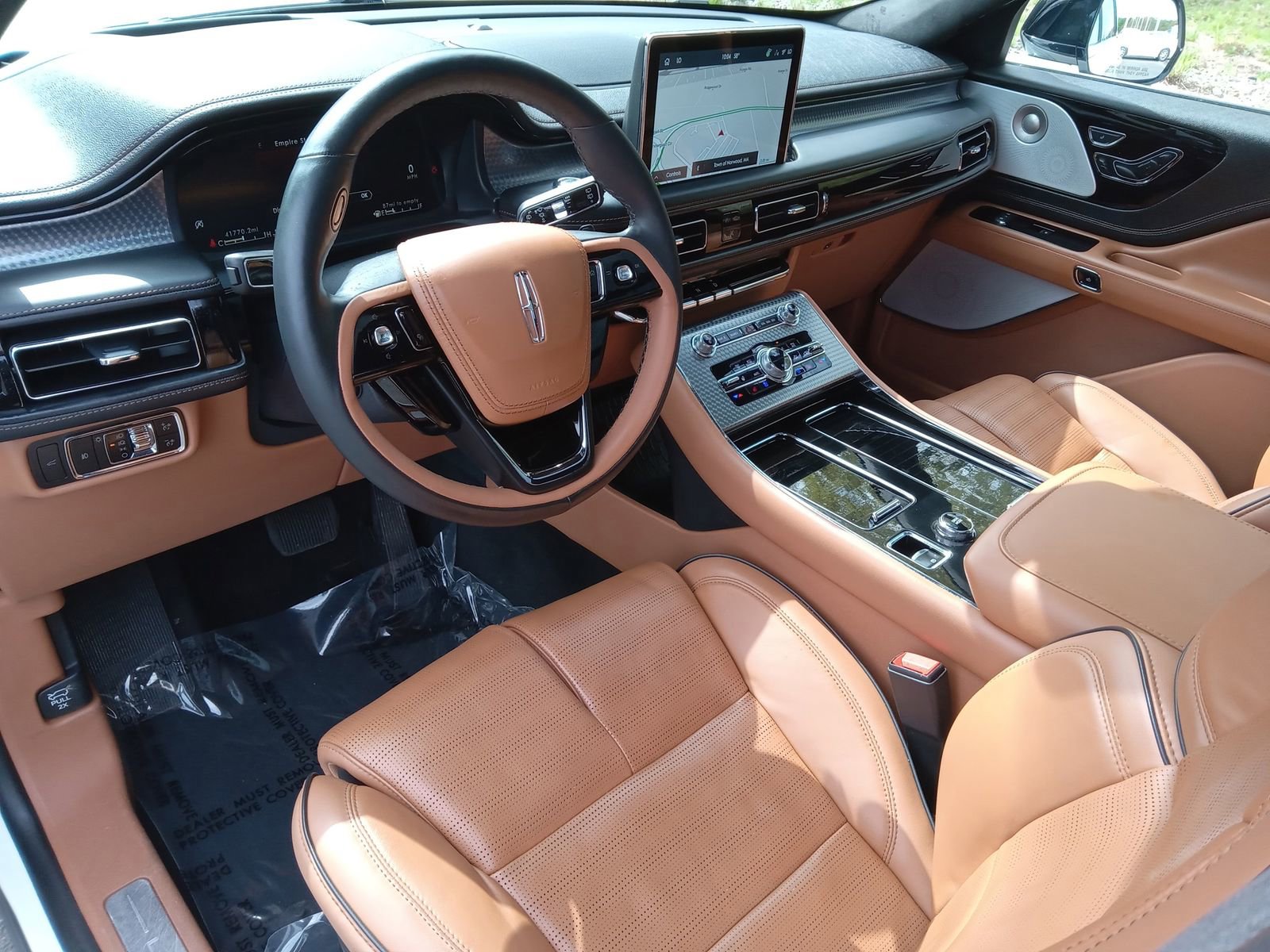 Used 2023 Lincoln Aviator Black Label AWD/4WD image 12