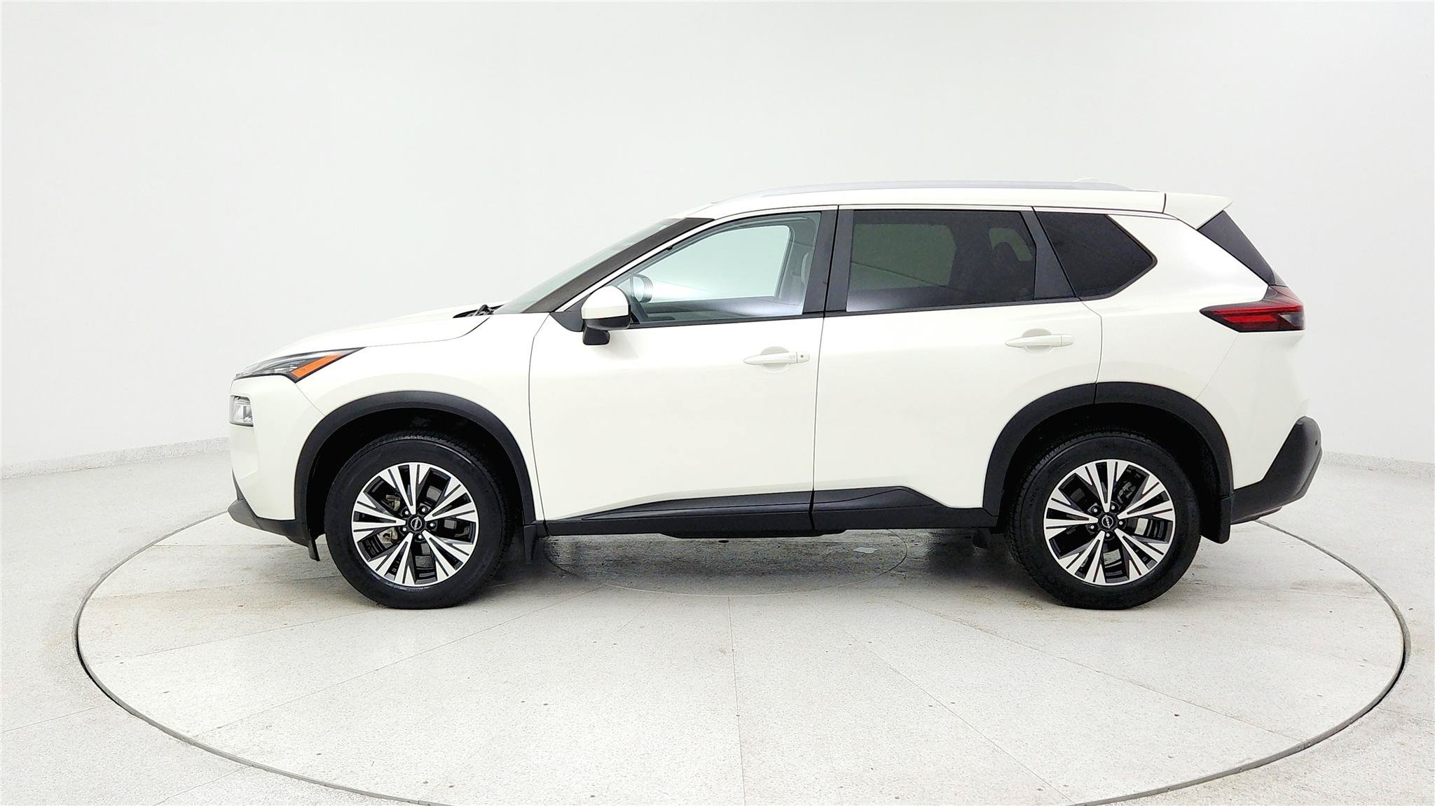 Used 2023 Nissan Rogue SV w/ SV Premium B Package AWD/4WD image 2