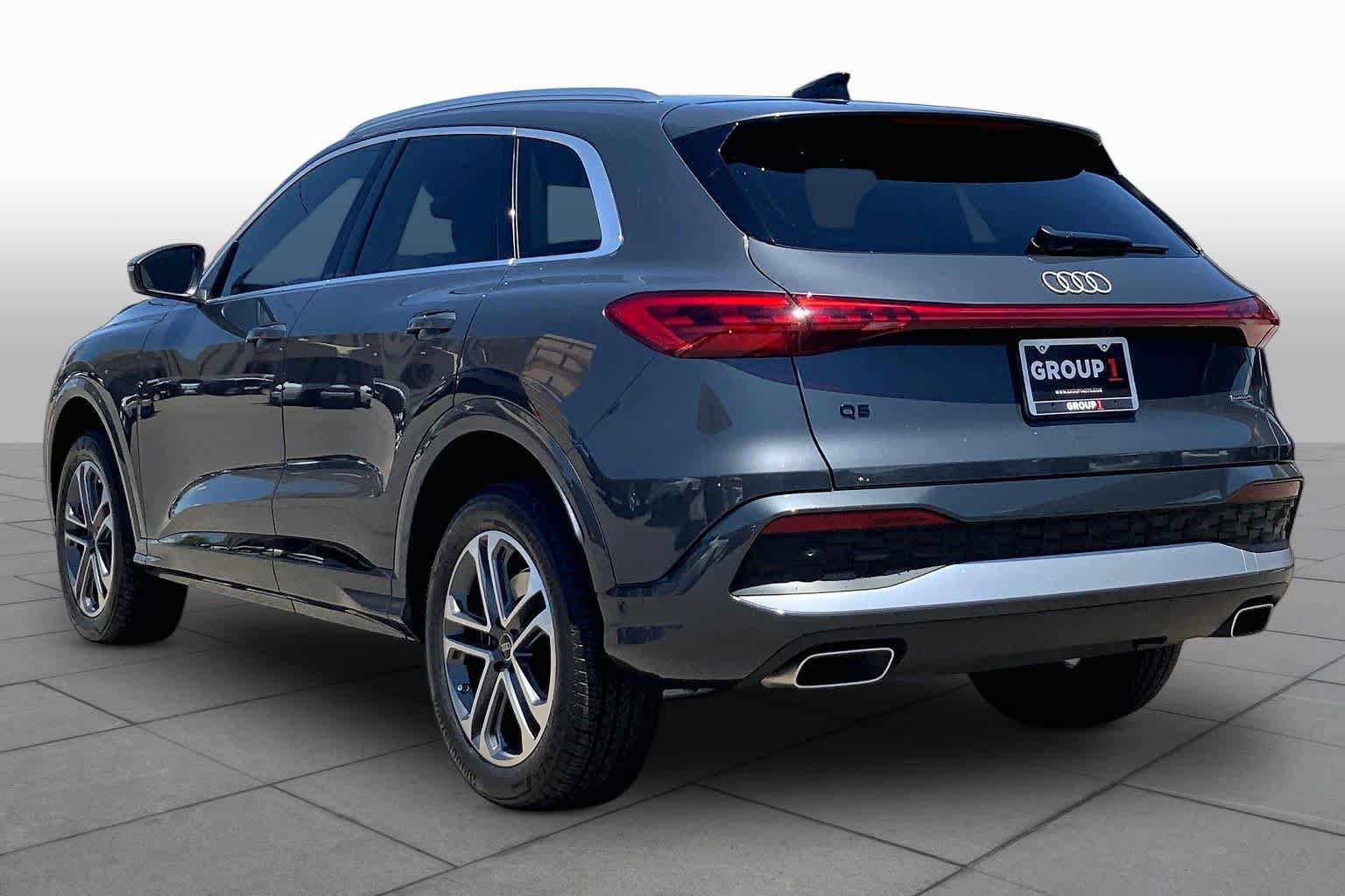 Used 2025 Audi Q5 Premium Plus w/ Premium Plus AWD/4WD image 12