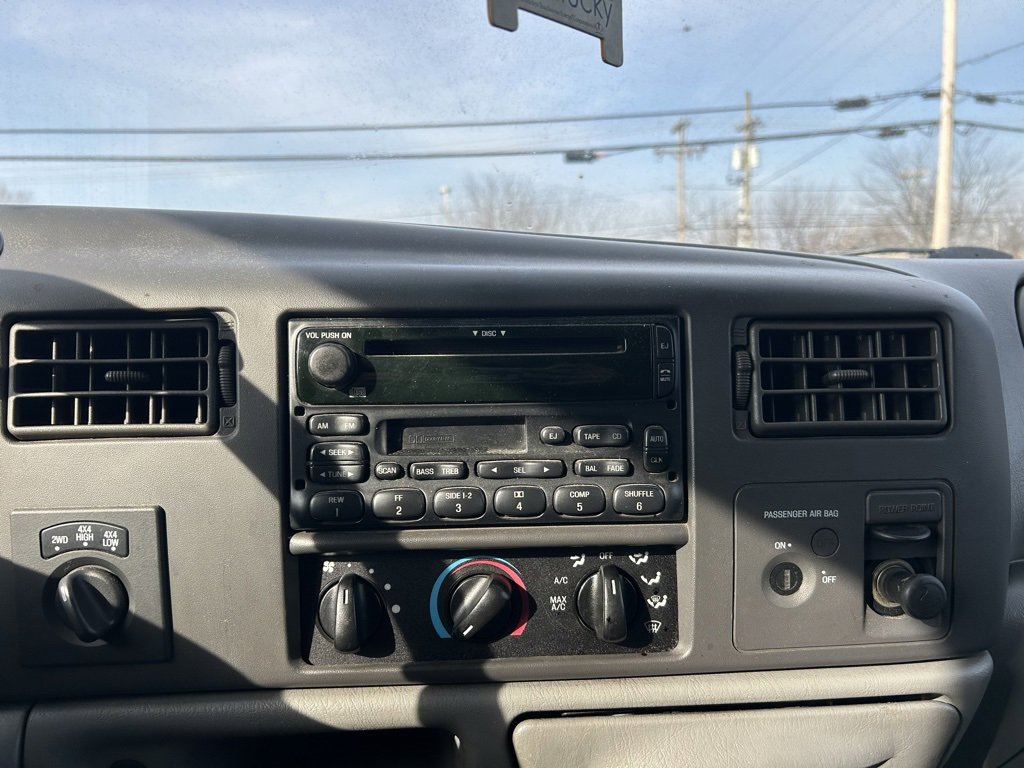 Used 2003 Ford F250 XL image 22