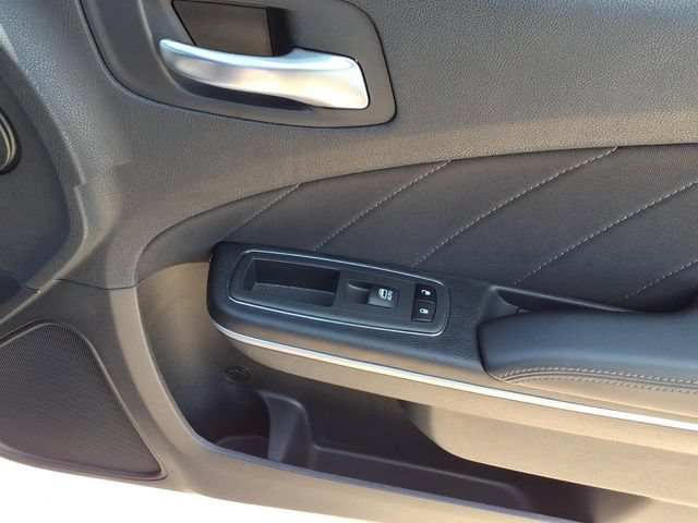 Used 2020 Dodge Charger SXT AWD/4WD image 14