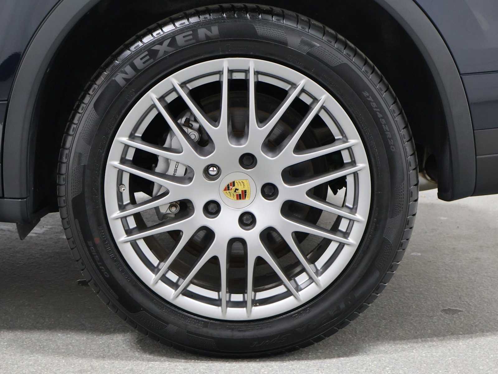 Used 2018 Porsche Cayenne S AWD/4WD image 38