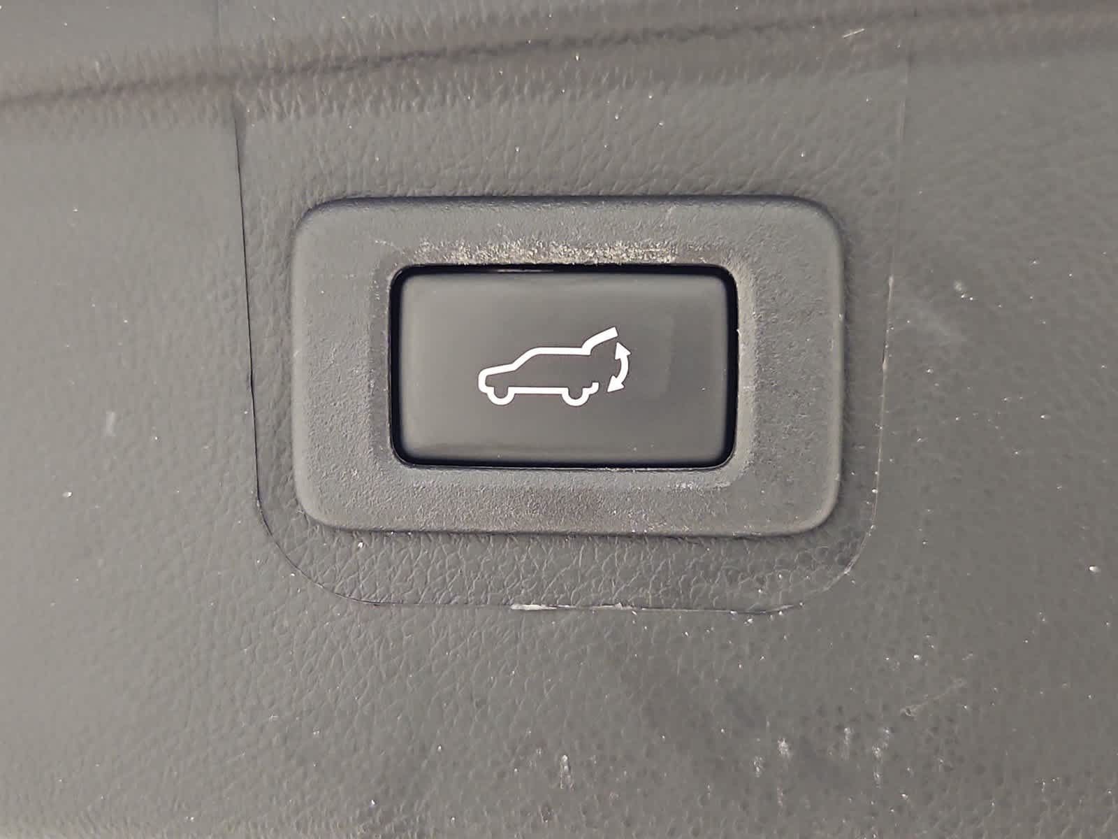 Used 2018 Subaru Outback 2.5i Limited AWD/4WD image 25