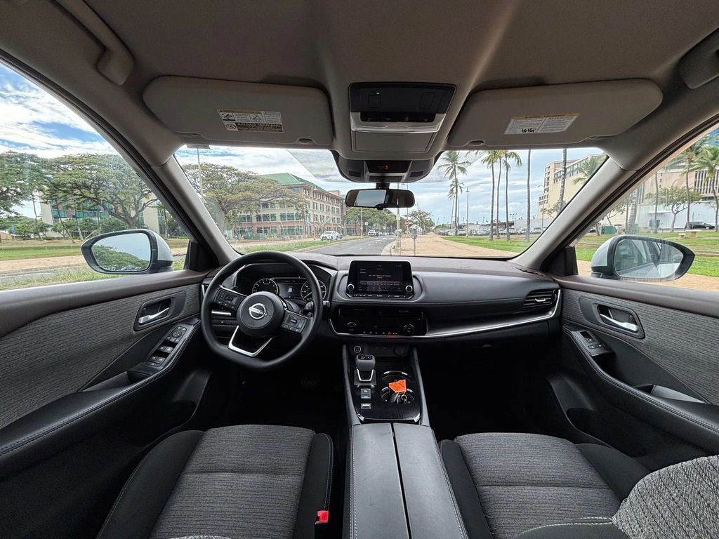 Used 2022 Nissan Rogue SV image 12