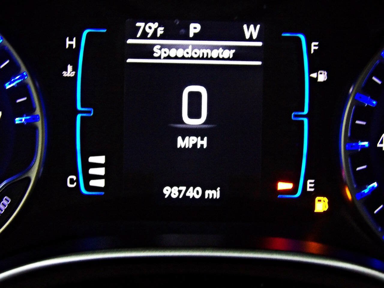 Used 2019 Chrysler Pacifica Touring-L FWD image 14