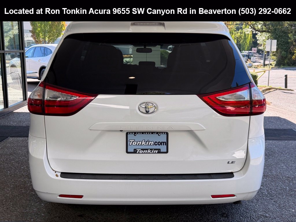 Used 2017 Toyota Sienna LE FWD image 6