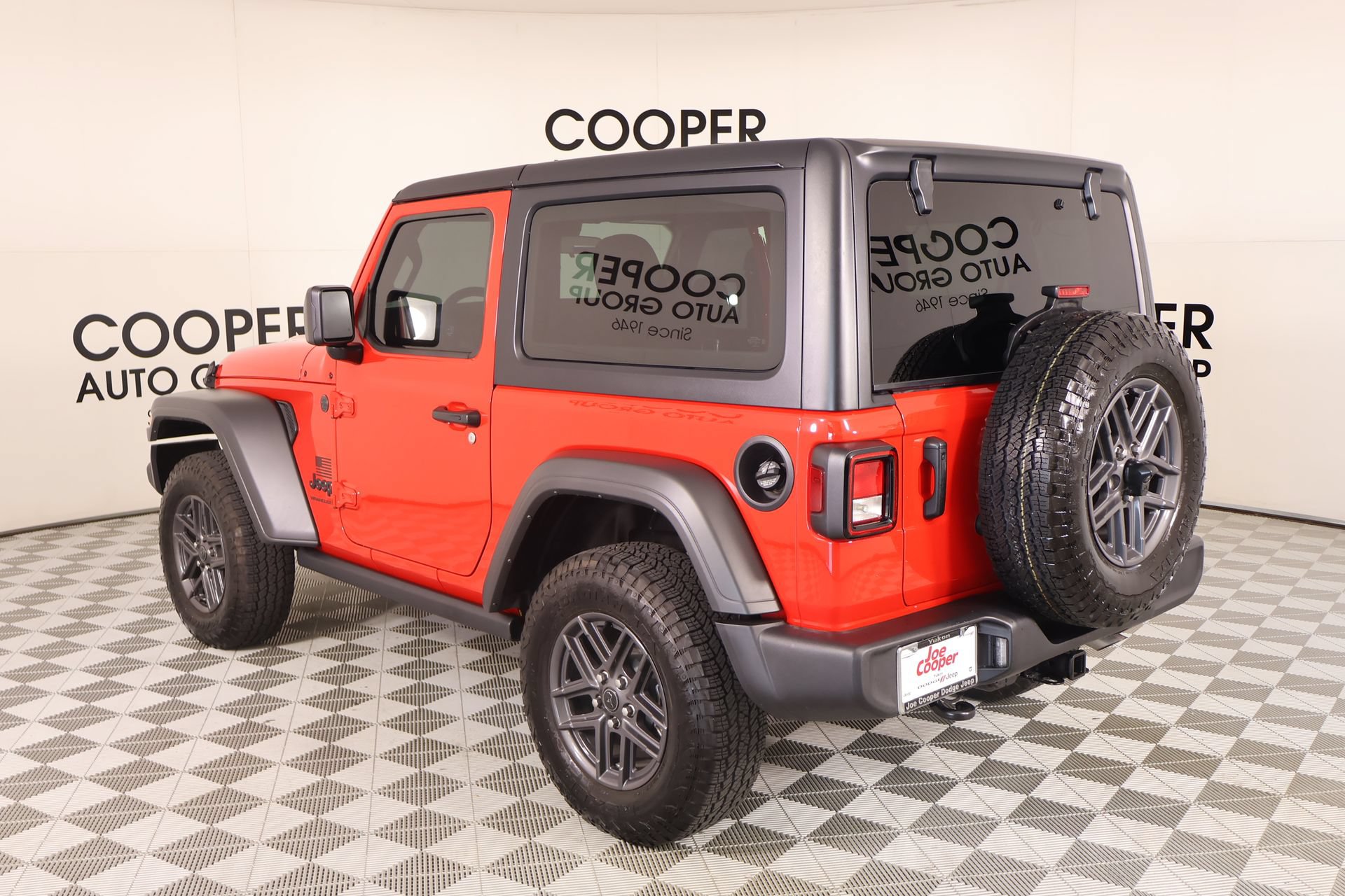 Used 2025 Jeep Wrangler Sport AWD/4WD image 21