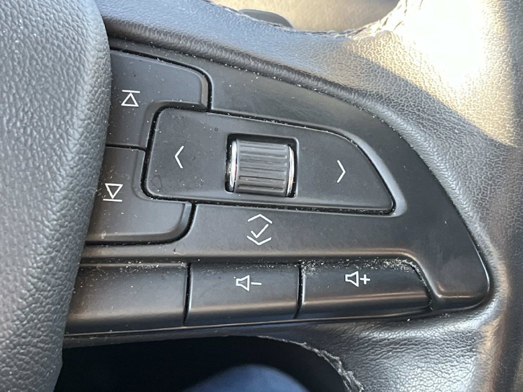 Used 2019 Cadillac XT4 Premium Luxury w/ Technology Package FWD image 35